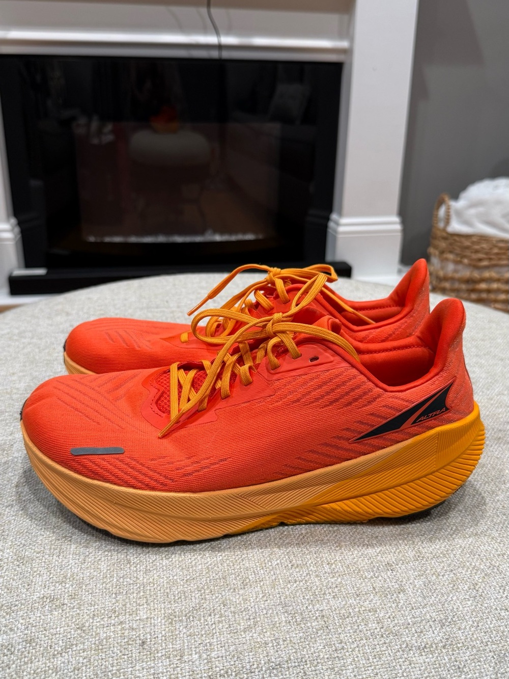 Altra FWD Experience Men's Performance Running Shoes - Vibrant Orange size 9.5 - Picture 2 of 7